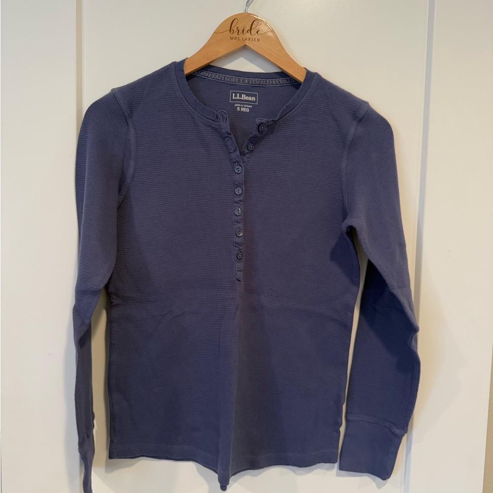 Women’s LL Bean long sleeve thermal henley